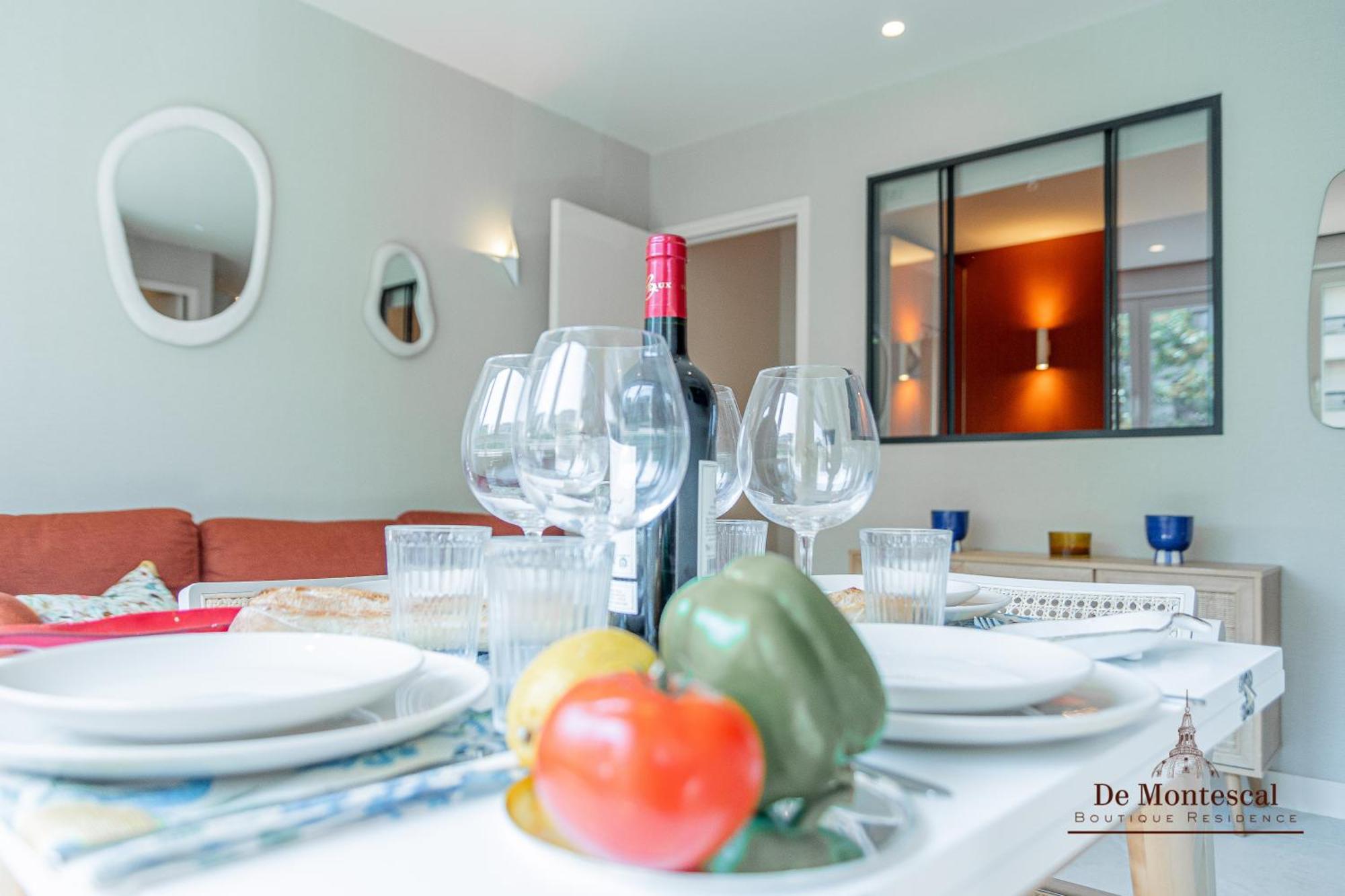 De Montescal - Hot Tub And Ac Cosy Apartment A Prime Location 40M2 Parijs Buitenkant foto