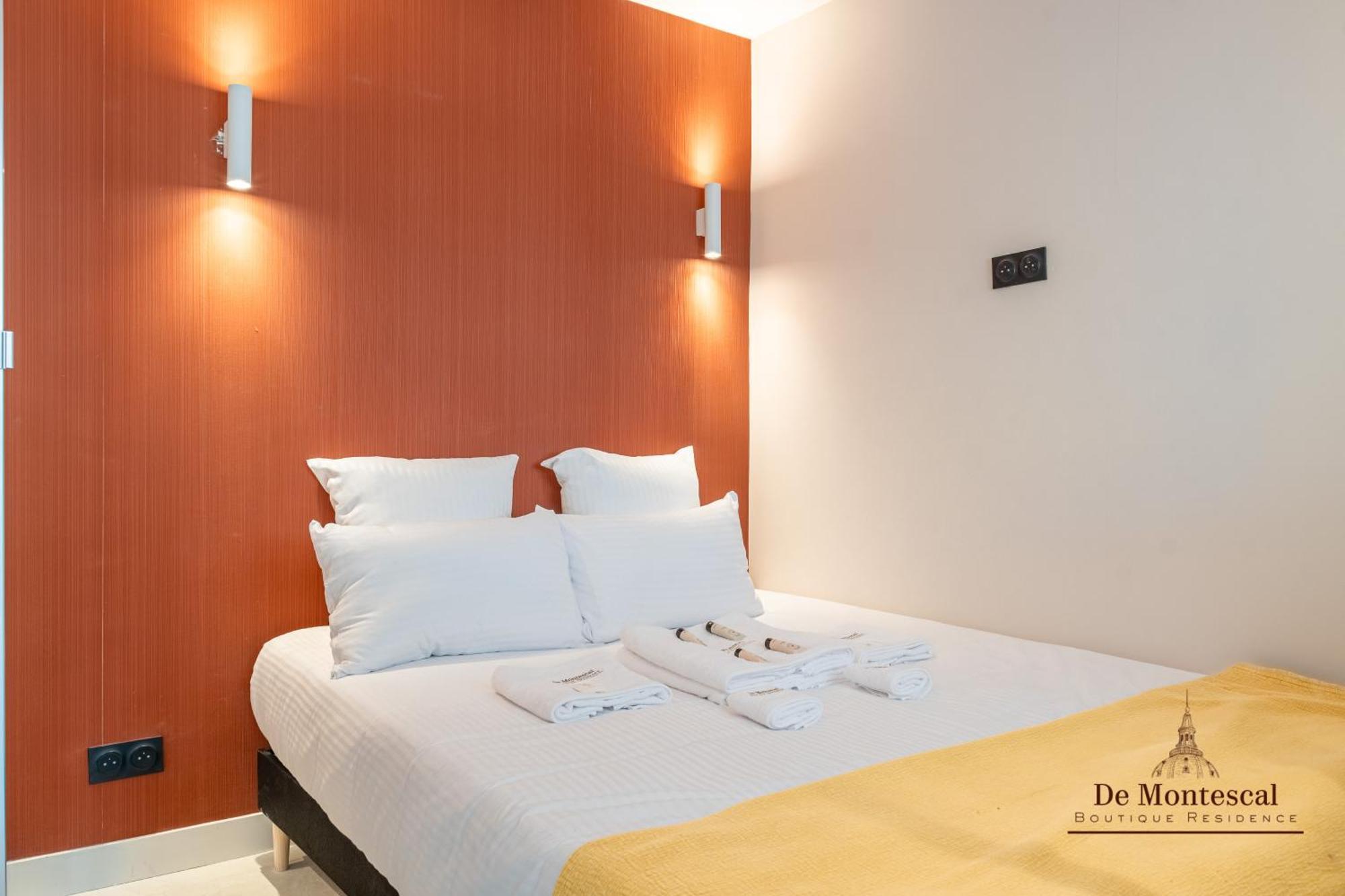 De Montescal - Hot Tub And Ac Cosy Apartment A Prime Location 40M2 Parijs Buitenkant foto