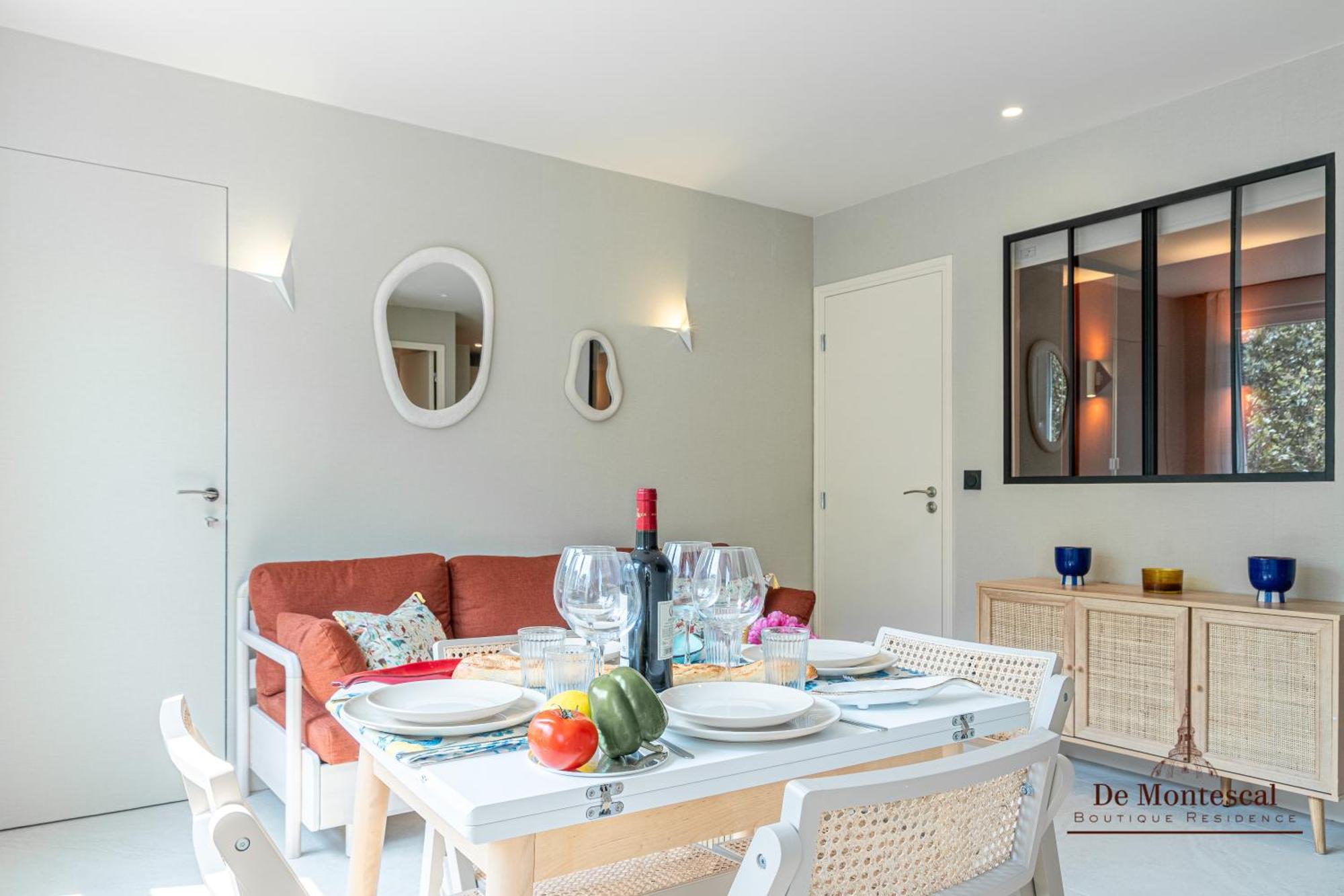 De Montescal - Hot Tub And Ac Cosy Apartment A Prime Location 40M2 Parijs Buitenkant foto