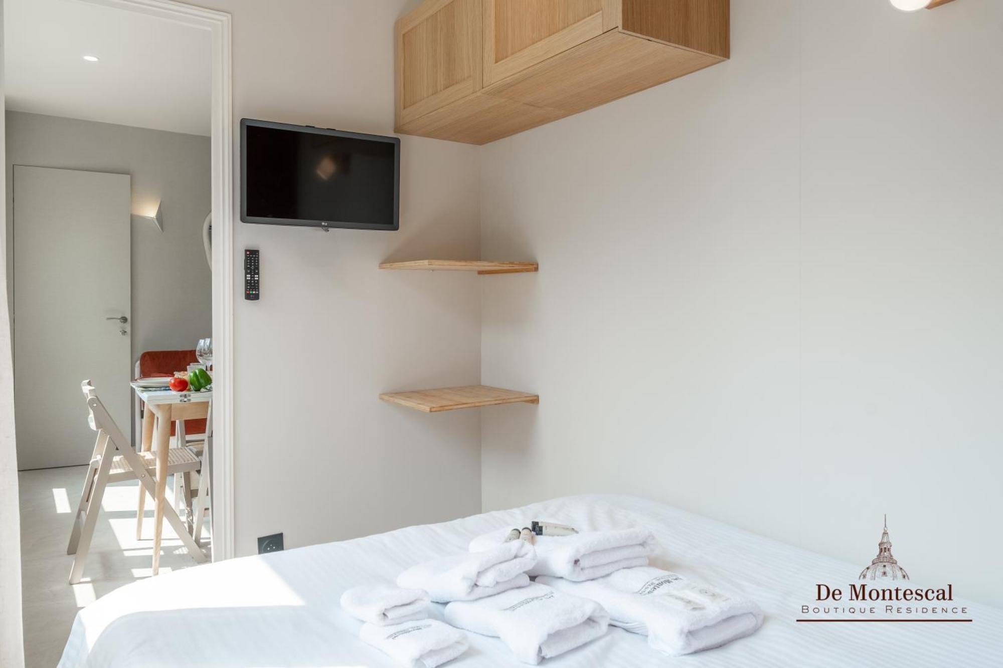 De Montescal - Hot Tub And Ac Cosy Apartment A Prime Location 40M2 Parijs Buitenkant foto