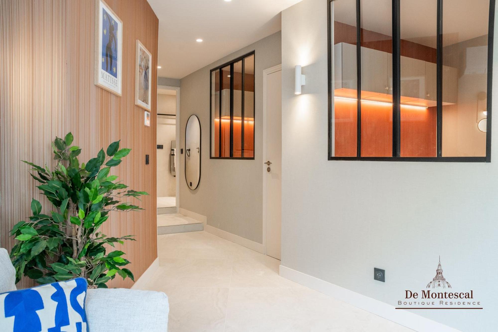 De Montescal - Hot Tub And Ac Cosy Apartment A Prime Location 40M2 Parijs Buitenkant foto