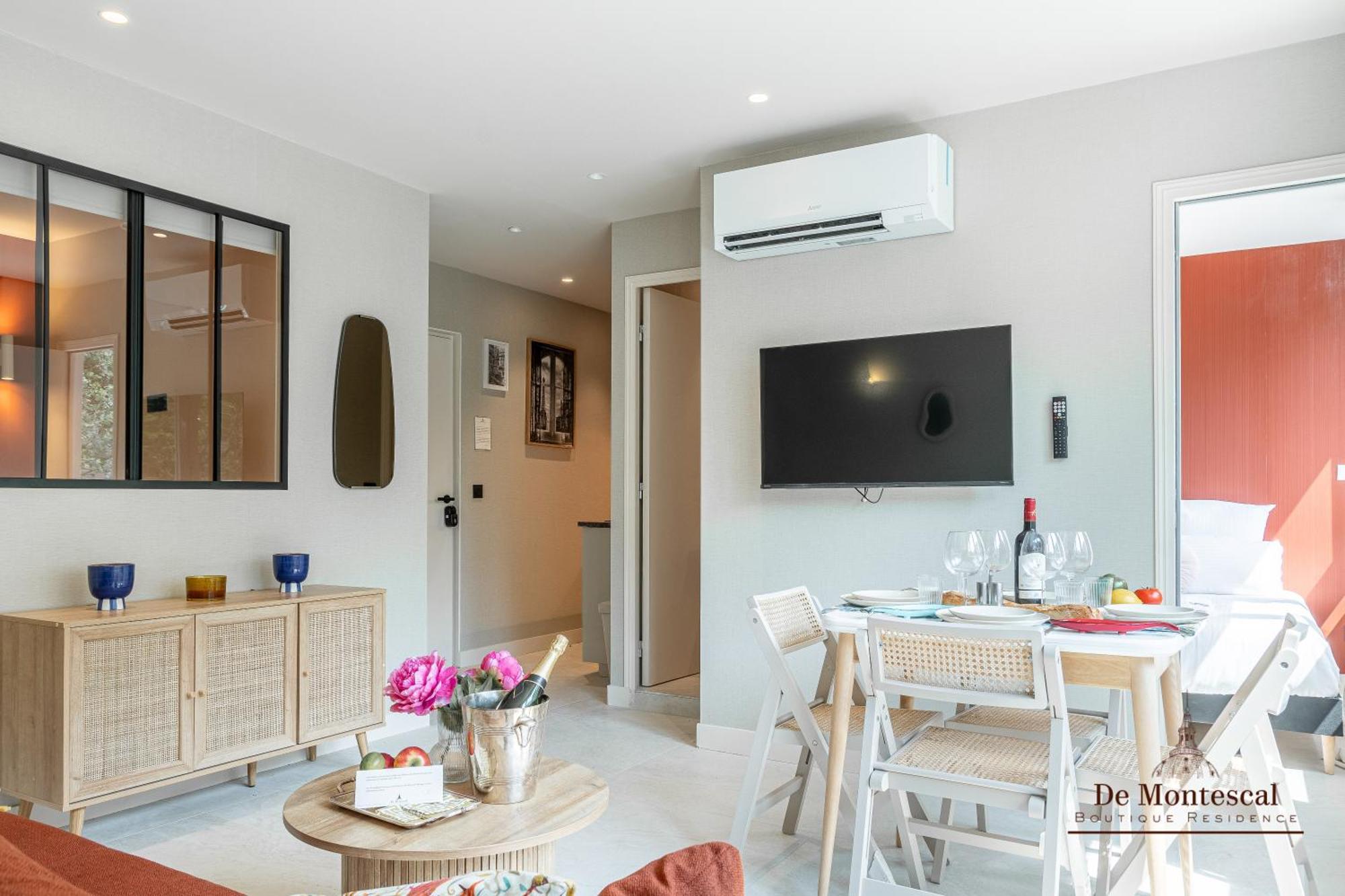 De Montescal - Hot Tub And Ac Cosy Apartment A Prime Location 40M2 Parijs Buitenkant foto