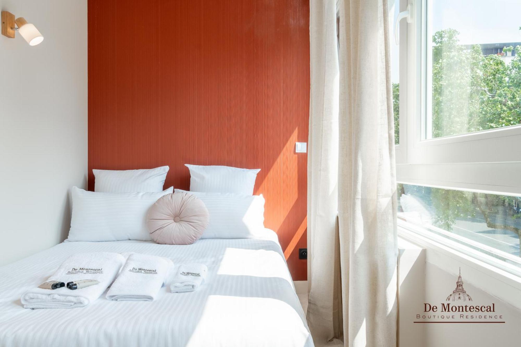 De Montescal - Hot Tub And Ac Cosy Apartment A Prime Location 40M2 Parijs Buitenkant foto