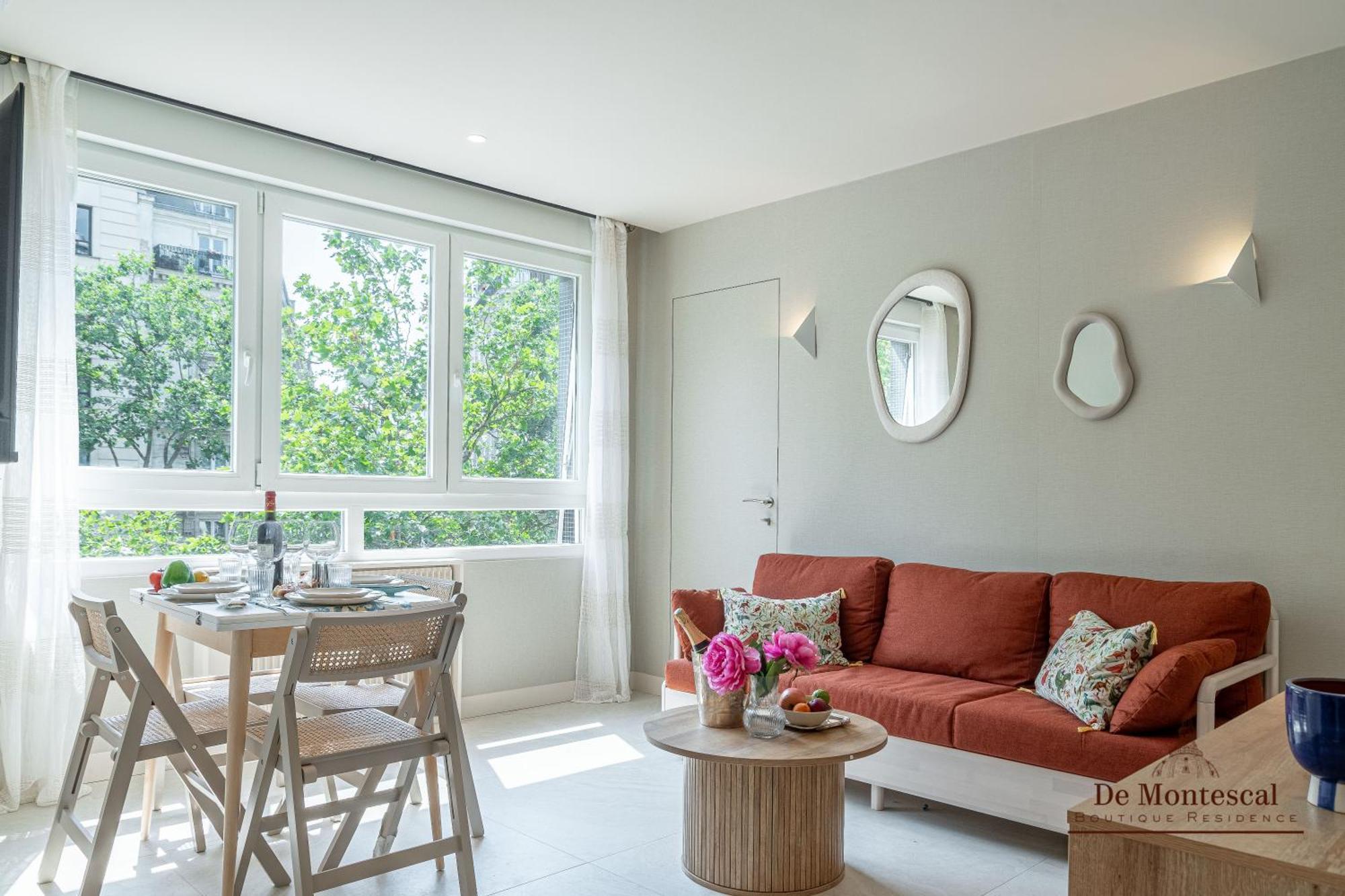 De Montescal - Hot Tub And Ac Cosy Apartment A Prime Location 40M2 Parijs Buitenkant foto