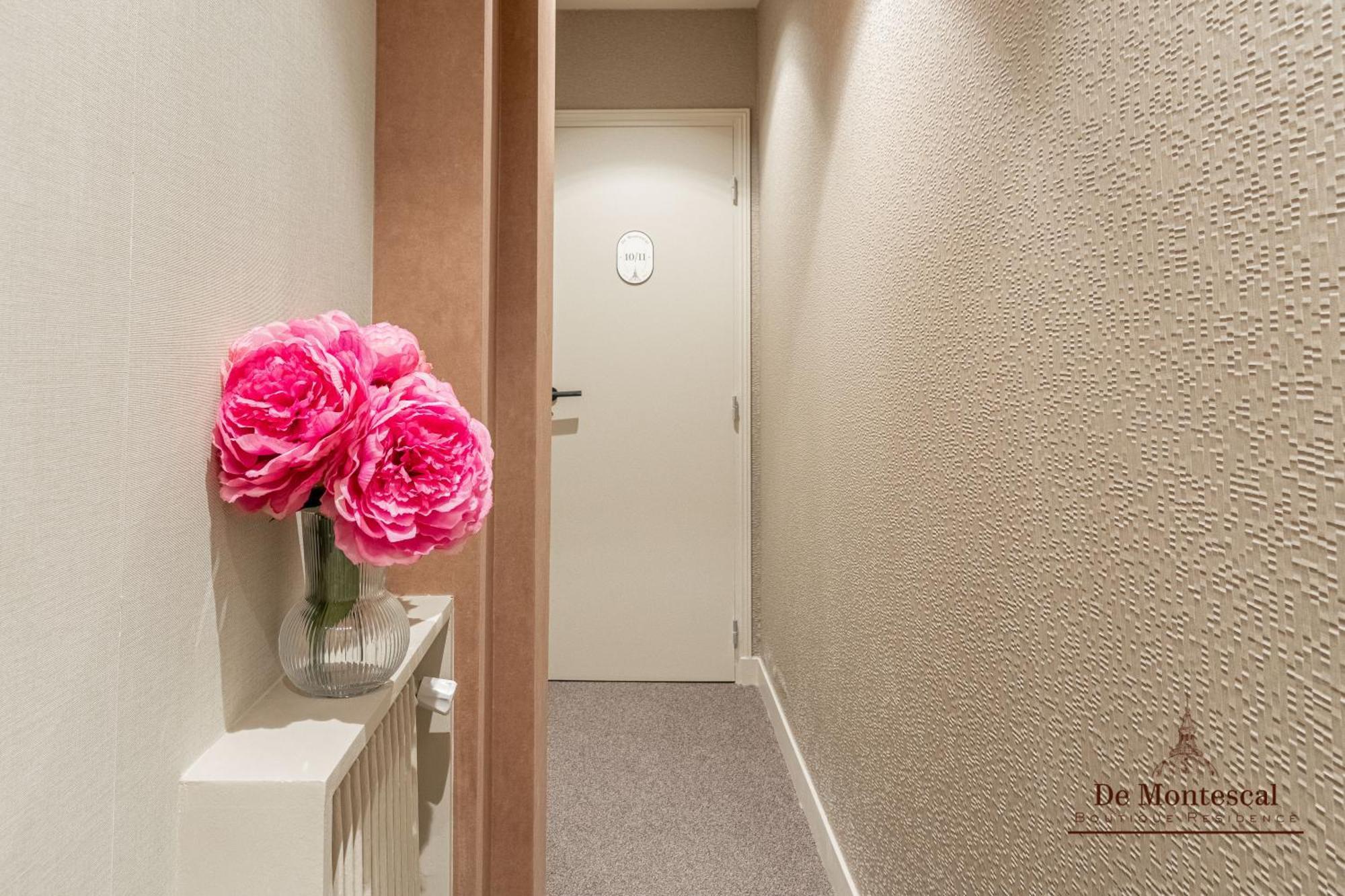 De Montescal - Hot Tub And Ac Cosy Apartment A Prime Location 40M2 Parijs Buitenkant foto