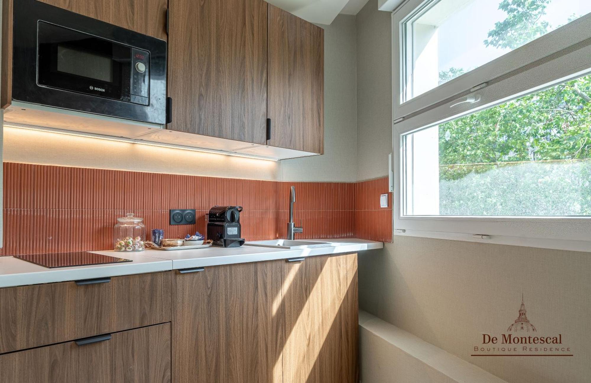 De Montescal - Hot Tub And Ac Cosy Apartment A Prime Location 40M2 Parijs Buitenkant foto